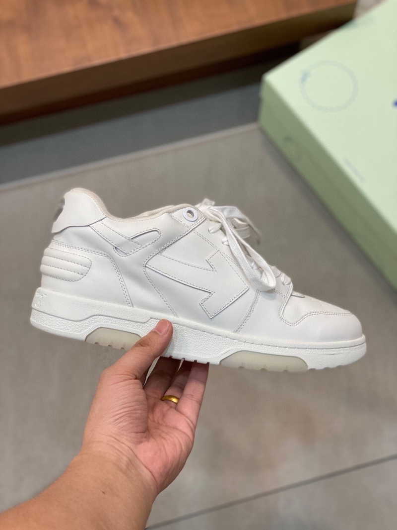 Off-White Sneakers